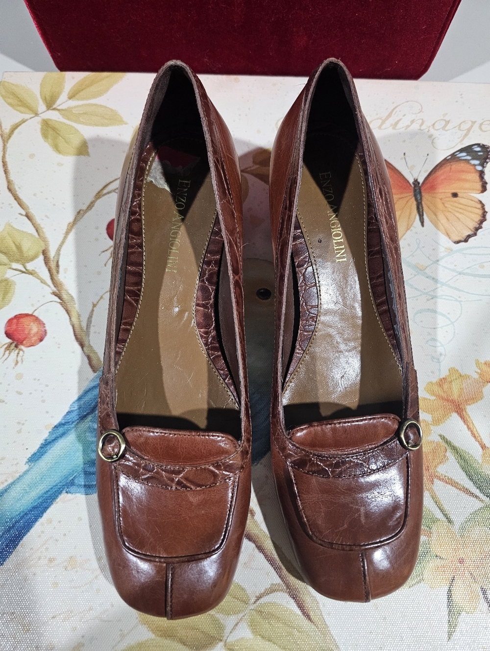 Enzo Angiolini Sz 7.5 Brown Leather Croc-Accent Loafers with Gold Buckle